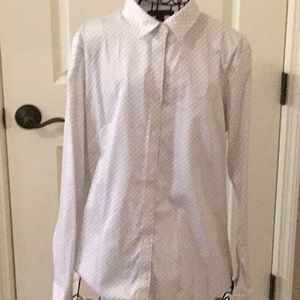 Woman’s cream and black banana republic blouse